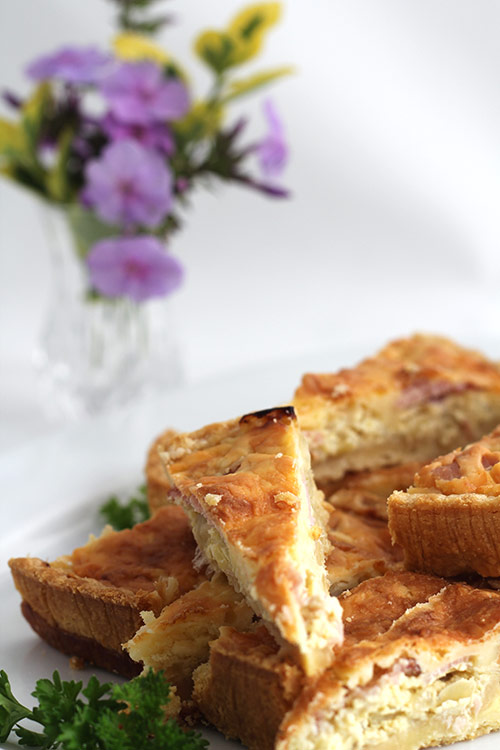 Maintaining the share register